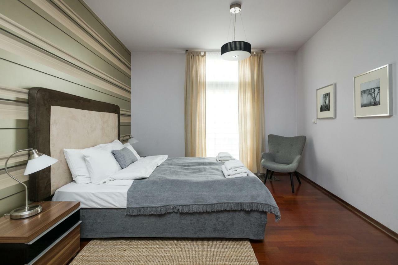 Yourplace Central Apartments Krakow Ngoại thất bức ảnh
